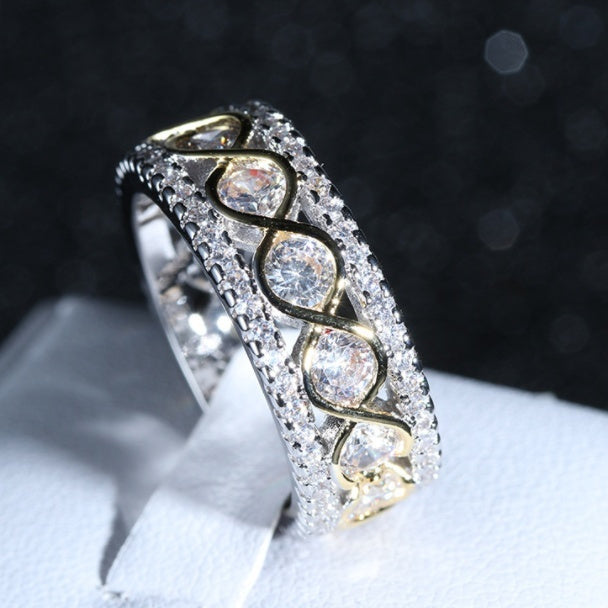 Elegant Zircon Stone Ring
