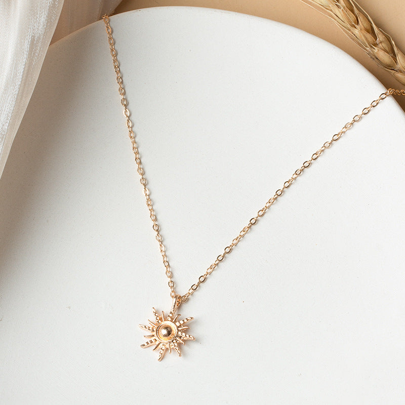 Sunlight-inspired Necklace