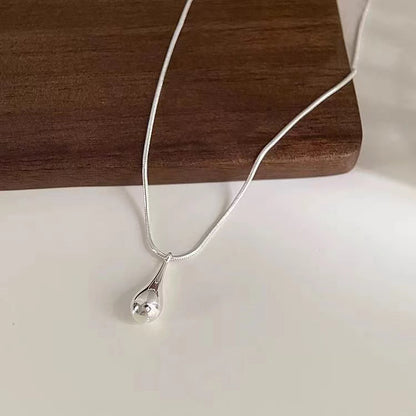A Lifelike Snake-chain Necklace